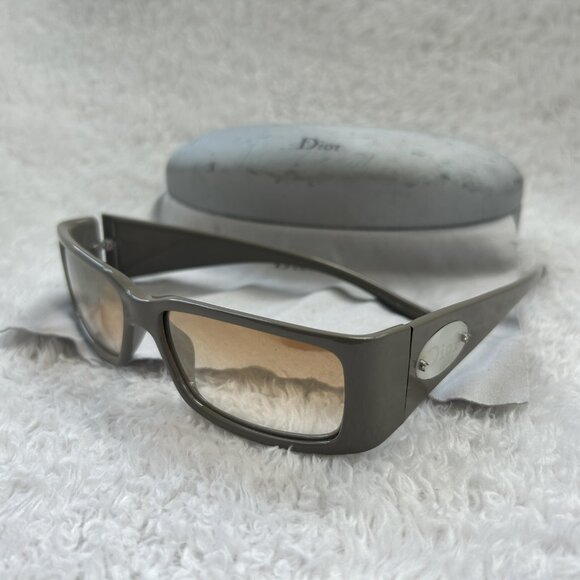 Christian Dior Sunglasses - Picture 3 of 7